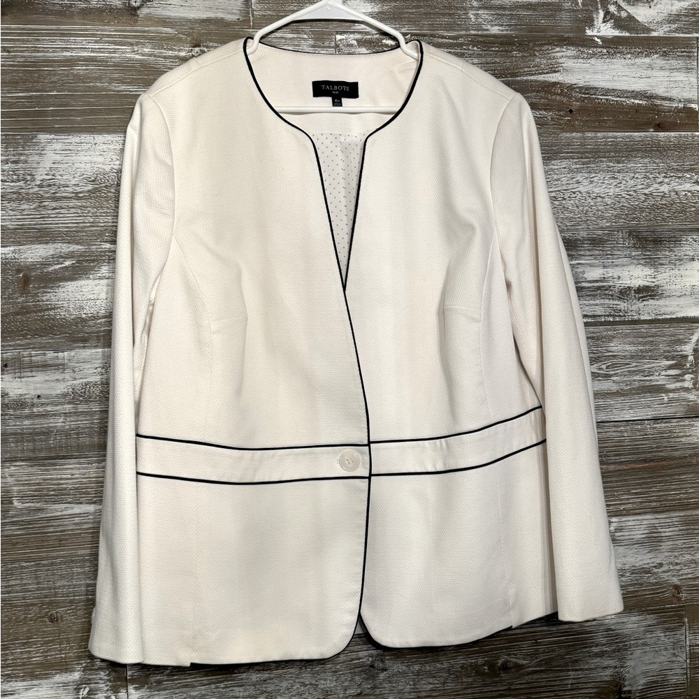 Talbots Plus white textured blazer, size 18w